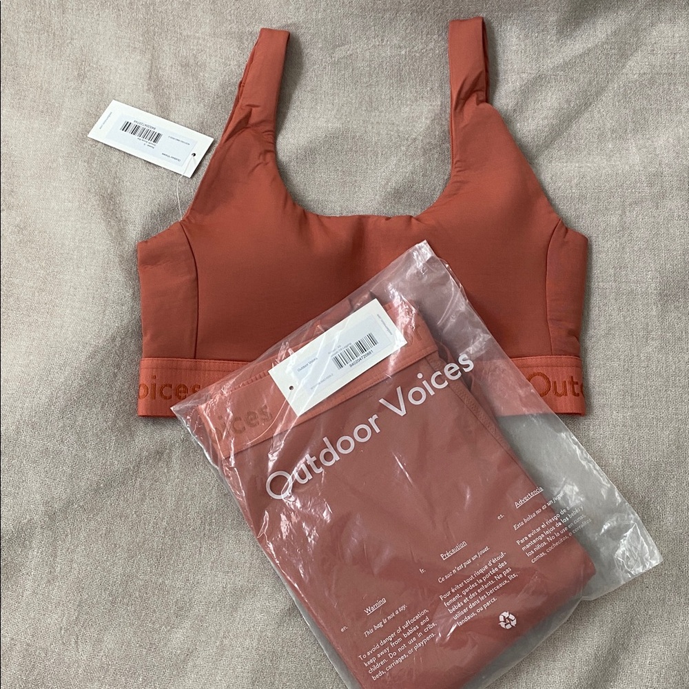 Outdoor Voices Smooth Scoop Bra & Smooth 7/8 Legging Set